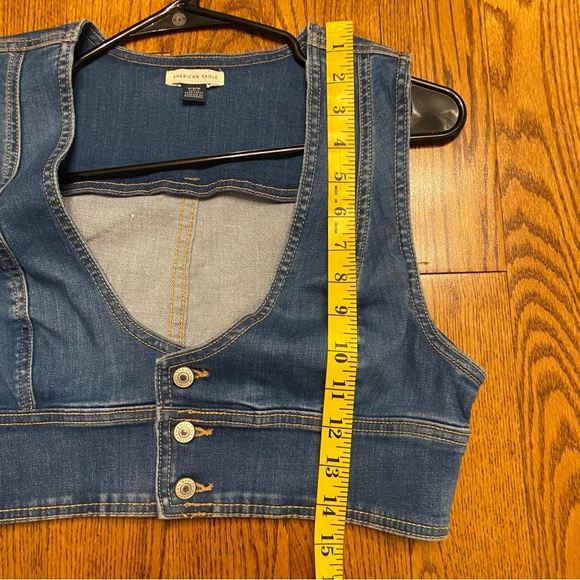 American Eagle Boho Crop Stretch Denim 3 Button Deep V Vest Medium - Picture 6 of 8